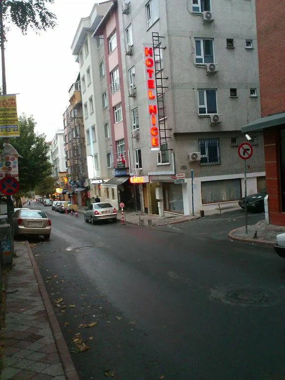 Nice Hotel Стамбул