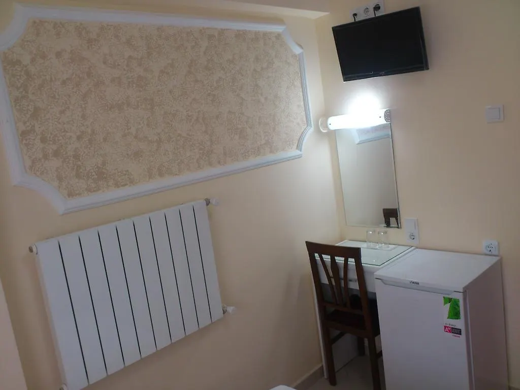 Nice Hotel Стамбул